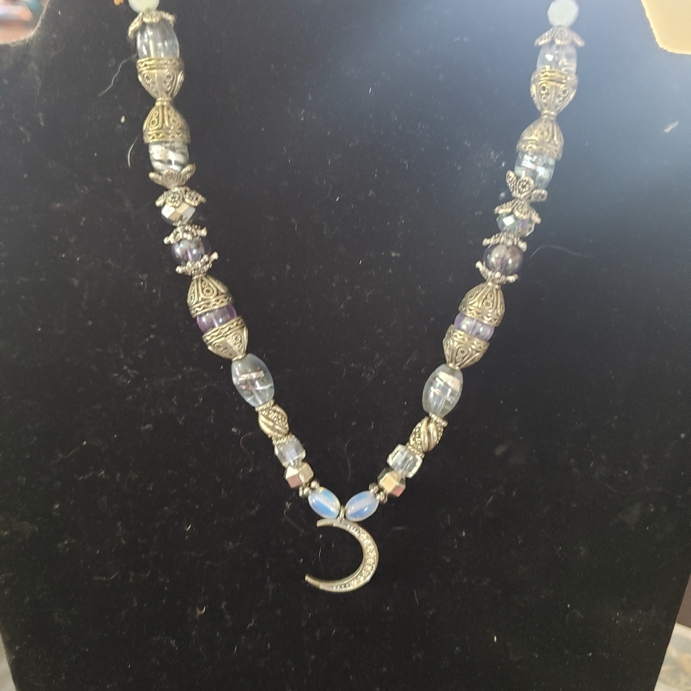Chokers - Picture 16 of 16